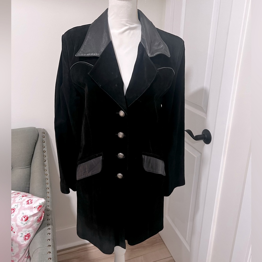 Vintage black leather trench size 12